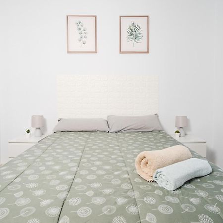 Acogedor Piso Con Balcon Apartman Sevilla Kültér fotó