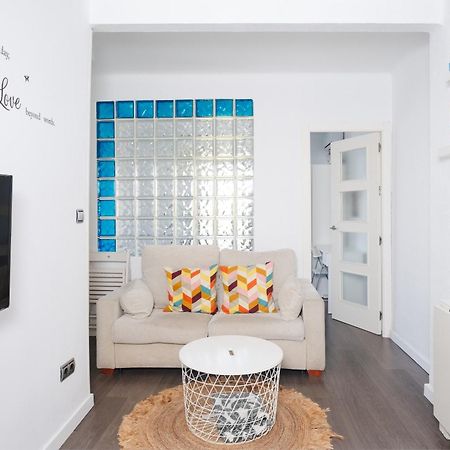 Acogedor Piso Con Balcon Apartman Sevilla Kültér fotó