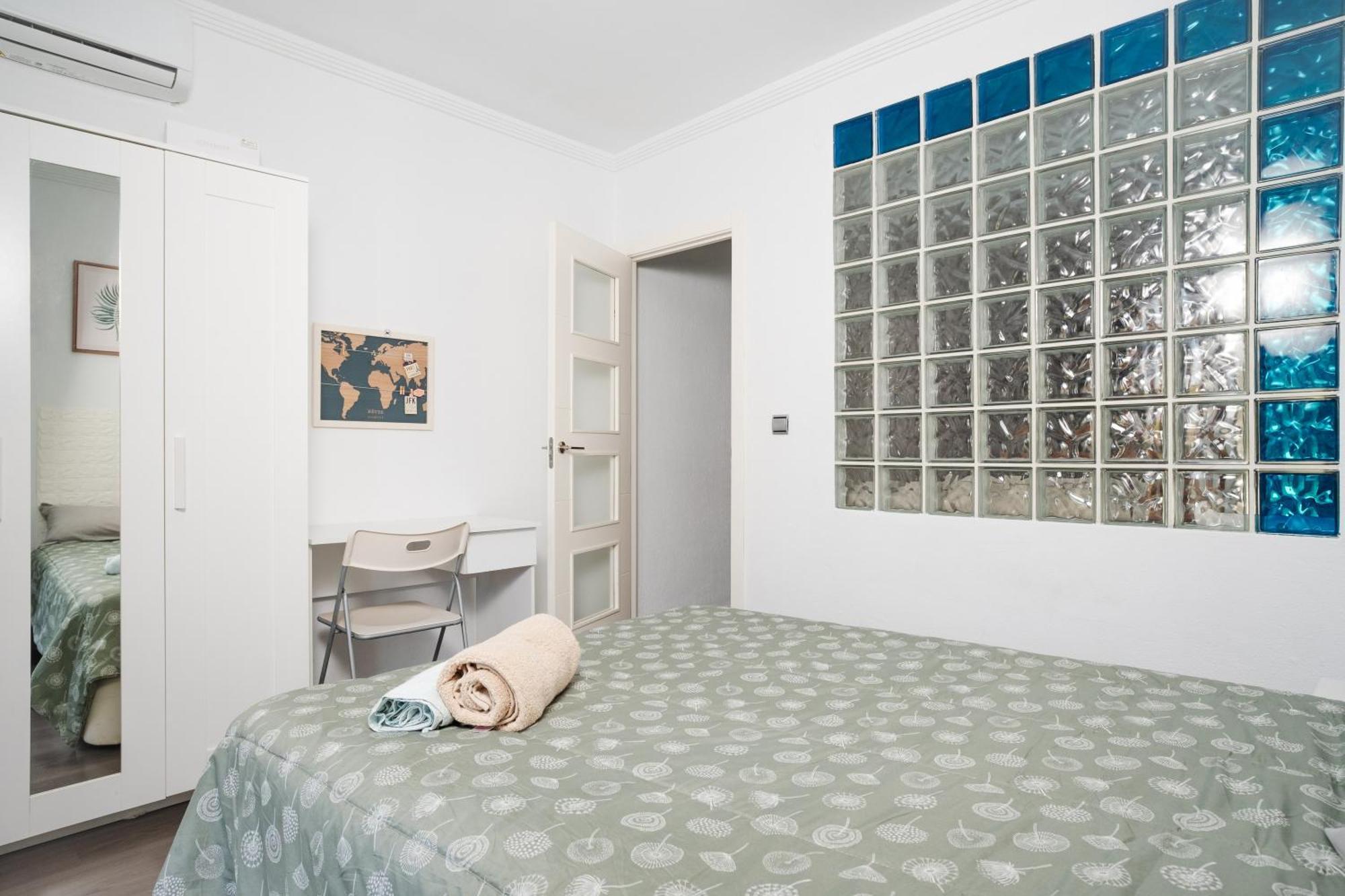 Acogedor Piso Con Balcon Apartman Sevilla Kültér fotó